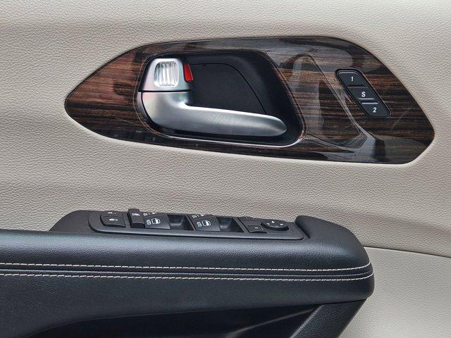 used 2022 Chrysler Pacifica car, priced at $27,995