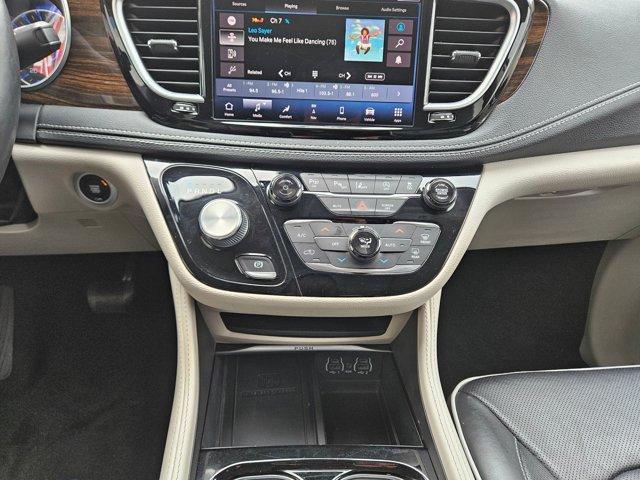 used 2022 Chrysler Pacifica car, priced at $27,995