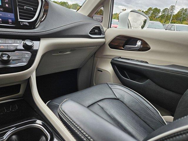 used 2022 Chrysler Pacifica car, priced at $27,995