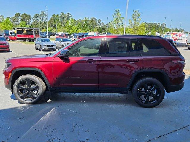 new 2024 Jeep Grand Cherokee car, priced at $49,034