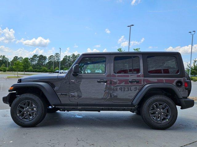 new 2025 Jeep Wrangler car, priced at $46,650