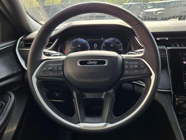 new 2025 Jeep Grand Cherokee car, priced at $44,380