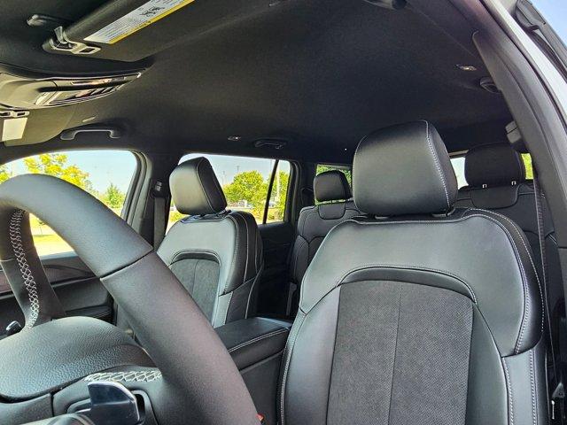 new 2025 Jeep Grand Cherokee L car, priced at $44,072