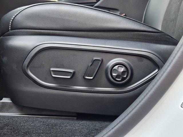 new 2025 Jeep Grand Cherokee L car, priced at $44,072