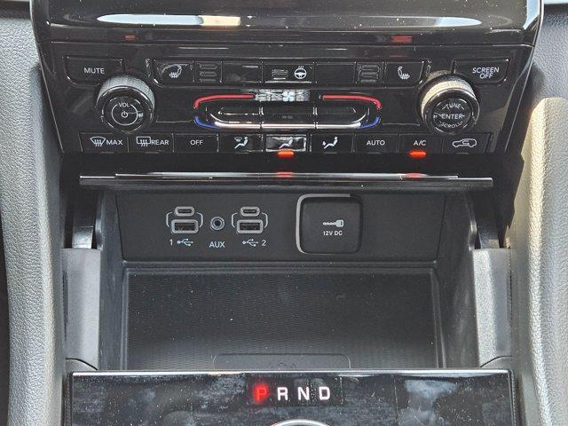 new 2025 Jeep Grand Cherokee L car, priced at $44,072