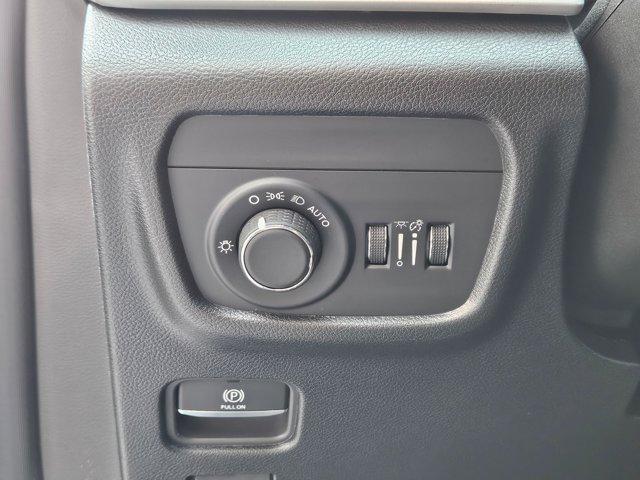 new 2025 Jeep Grand Cherokee L car, priced at $44,072