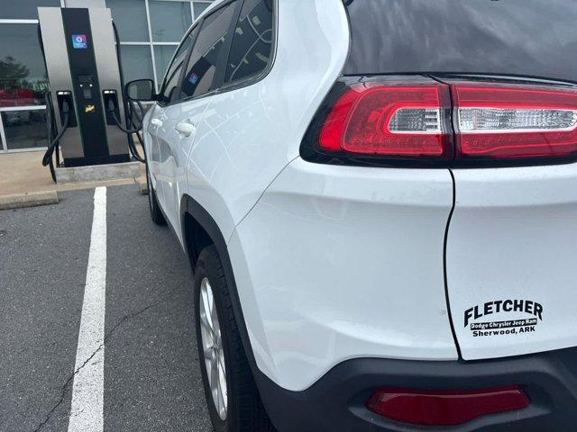 used 2018 Jeep Cherokee car, priced at $12,995