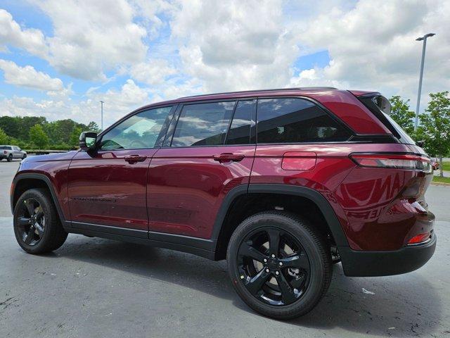 new 2025 Jeep Grand Cherokee car, priced at $45,698
