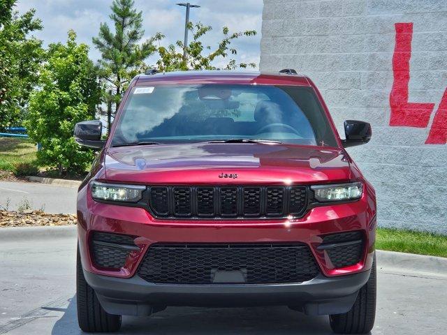 new 2025 Jeep Grand Cherokee car, priced at $45,698