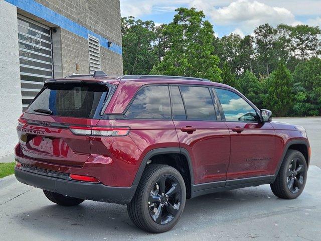 new 2025 Jeep Grand Cherokee car, priced at $45,698