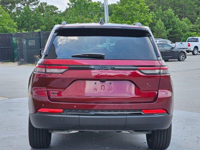 new 2025 Jeep Grand Cherokee car, priced at $45,698