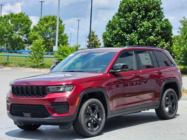 new 2025 Jeep Grand Cherokee car, priced at $45,698