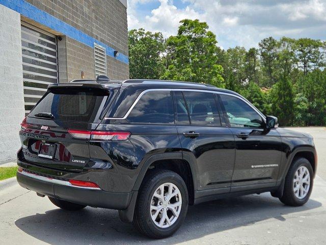 used 2022 Jeep Grand Cherokee car, priced at $28,900