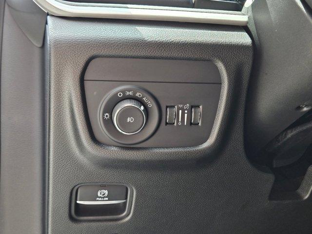 used 2022 Jeep Grand Cherokee car, priced at $28,900