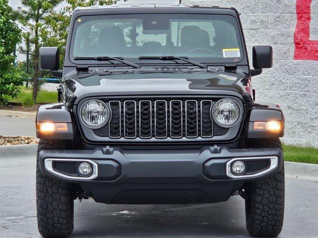 new 2025 Jeep Gladiator car, priced at $43,096