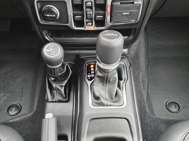 new 2025 Jeep Gladiator car, priced at $43,096