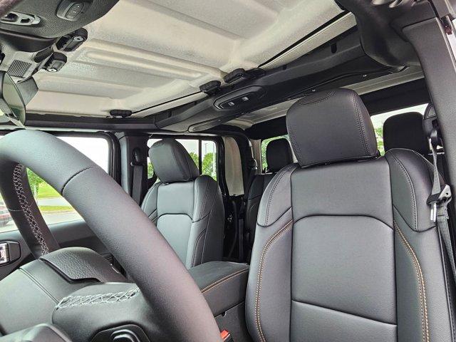 new 2025 Jeep Gladiator car, priced at $43,096