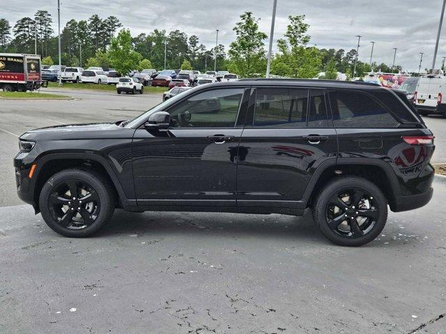 new 2024 Jeep Grand Cherokee car, priced at $45,961