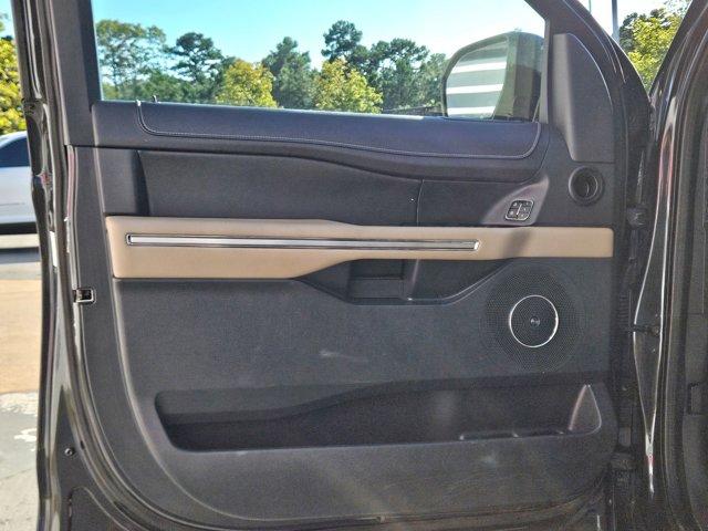 used 2023 Ford Expedition car, priced at $39,495