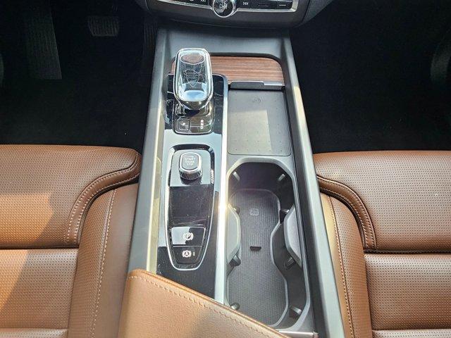used 2022 Volvo XC60 car, priced at $38,500