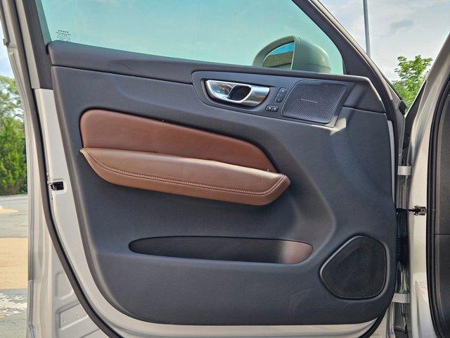 used 2022 Volvo XC60 car, priced at $38,500