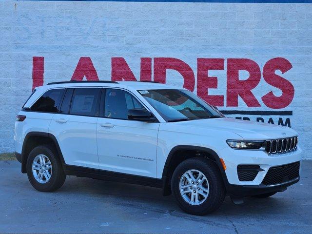 new 2025 Jeep Grand Cherokee car, priced at $35,745