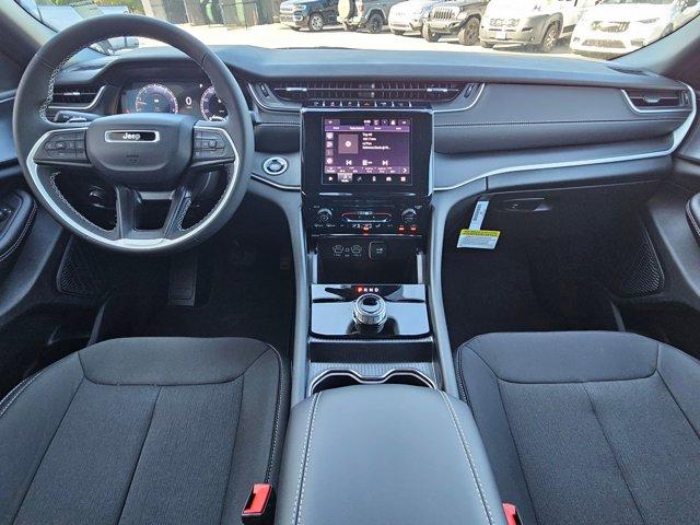 new 2025 Jeep Grand Cherokee car, priced at $35,745