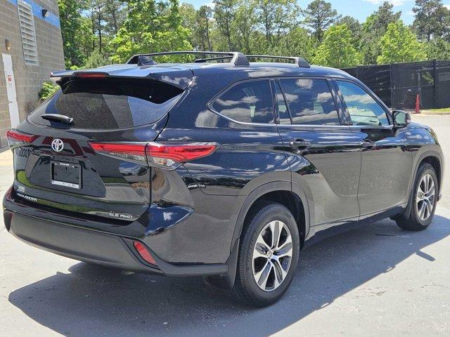 used 2022 Toyota Highlander car, priced at $36,250