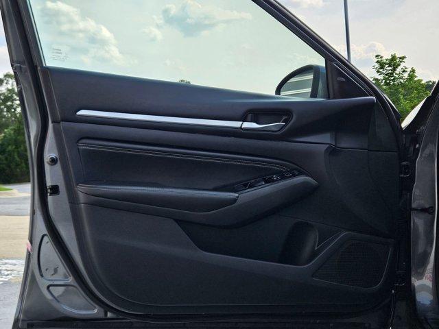 used 2023 Nissan Altima car, priced at $22,500