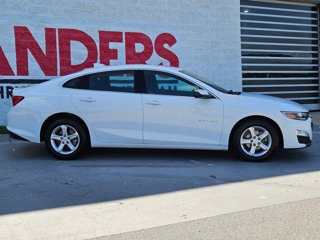 used 2024 Chevrolet Malibu car, priced at $19,999