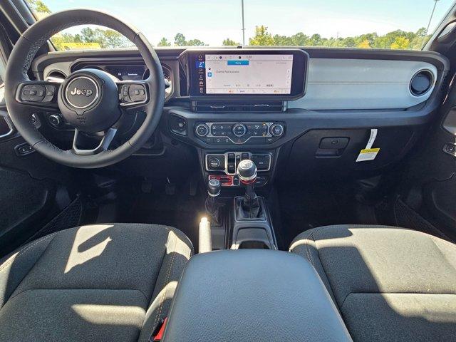 new 2025 Jeep Wrangler car, priced at $48,483