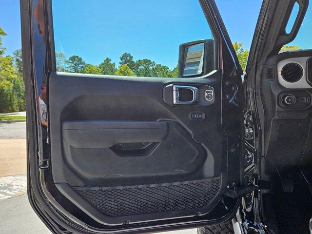 new 2025 Jeep Wrangler car, priced at $48,483