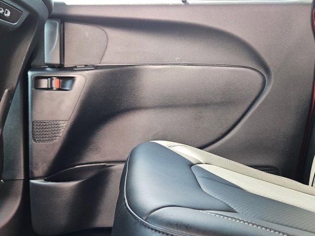 new 2025 Chrysler Pacifica car, priced at $45,422