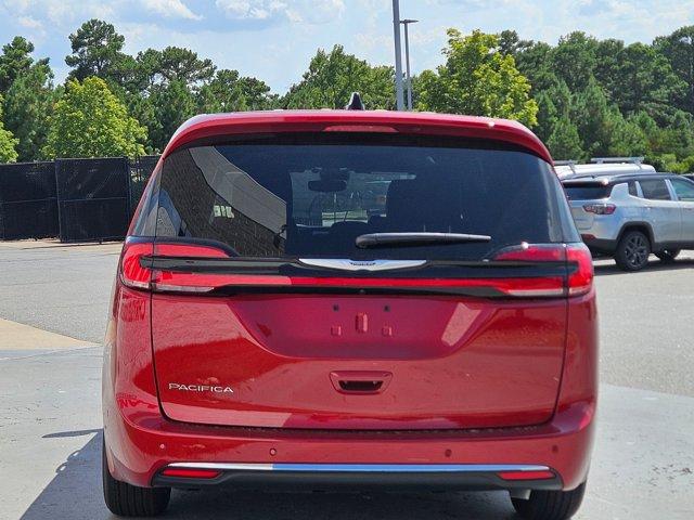 new 2025 Chrysler Pacifica car, priced at $45,422