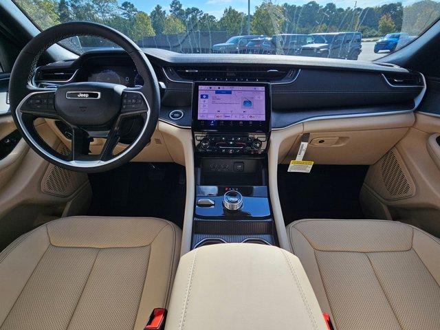 new 2025 Jeep Grand Cherokee car, priced at $51,305