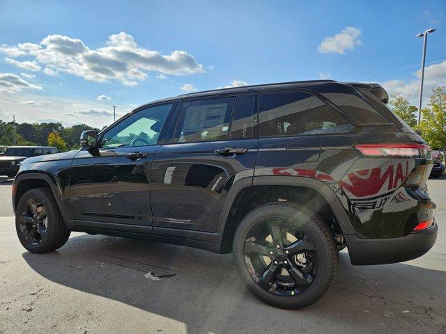new 2025 Jeep Grand Cherokee car, priced at $51,305