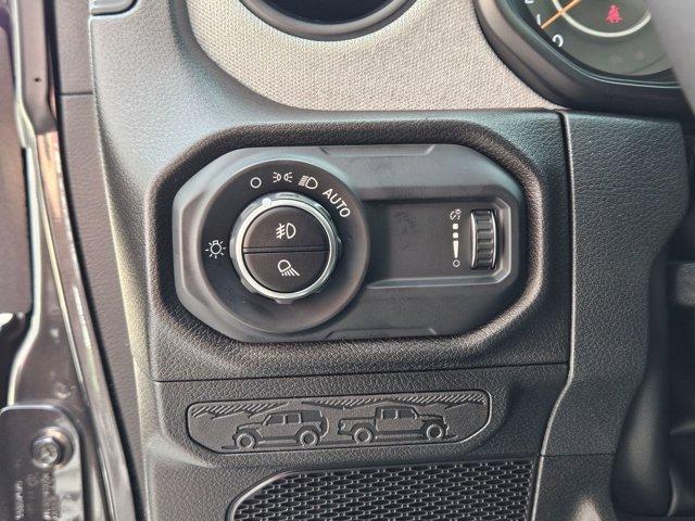 new 2025 Jeep Gladiator car, priced at $41,707