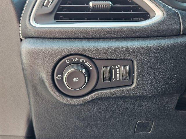 new 2026 Chrysler Pacifica car, priced at $39,999