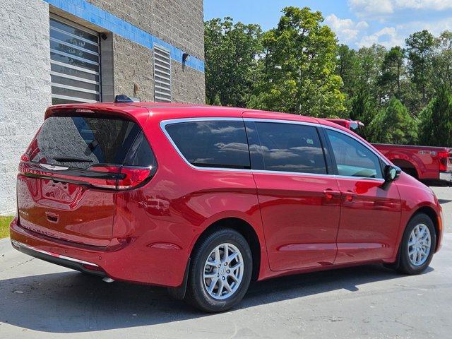 new 2026 Chrysler Pacifica car, priced at $39,999