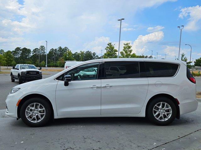new 2026 Chrysler Pacifica car, priced at $45,628