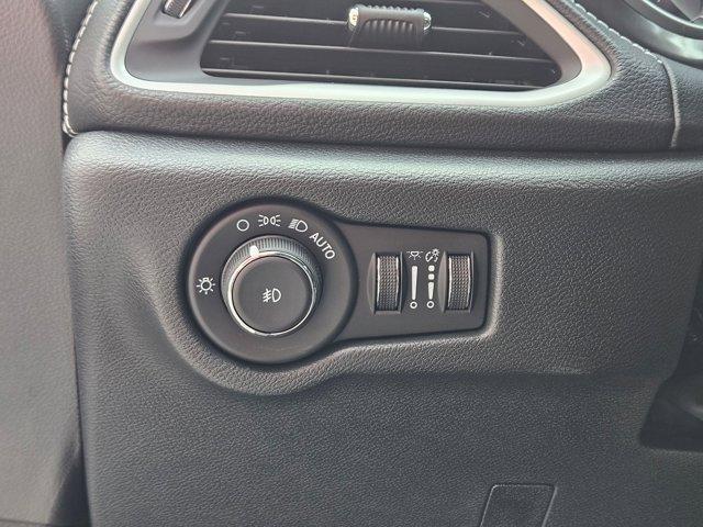 new 2026 Chrysler Pacifica car, priced at $45,628