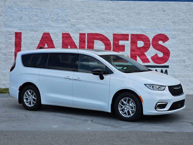 new 2026 Chrysler Pacifica car