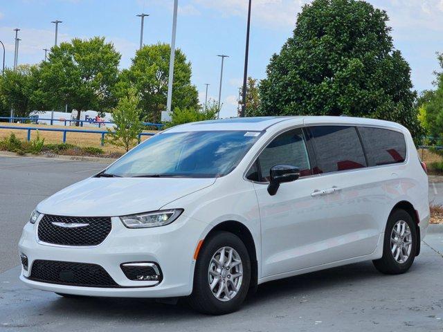 new 2026 Chrysler Pacifica car, priced at $45,628