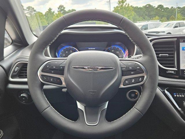 new 2026 Chrysler Pacifica car, priced at $45,628