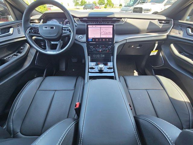 new 2025 Jeep Grand Cherokee car, priced at $58,468
