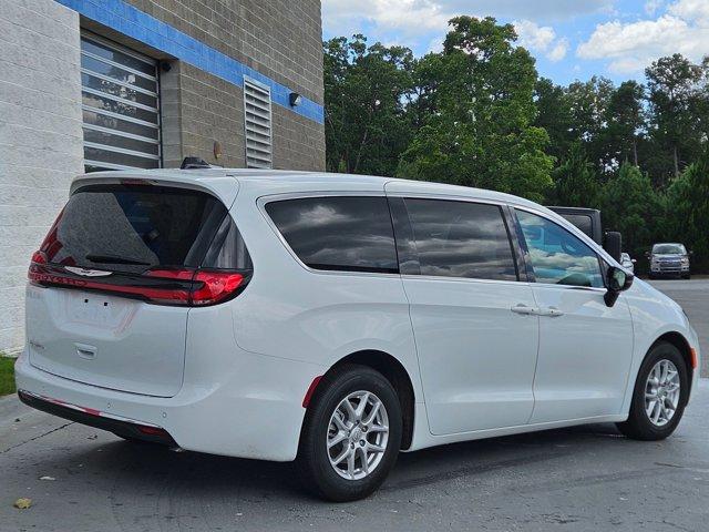 new 2025 Chrysler Pacifica car, priced at $40,945