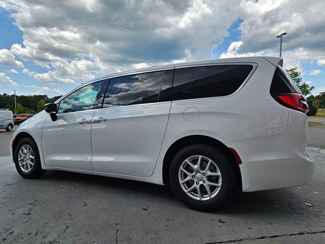 new 2025 Chrysler Pacifica car, priced at $40,945