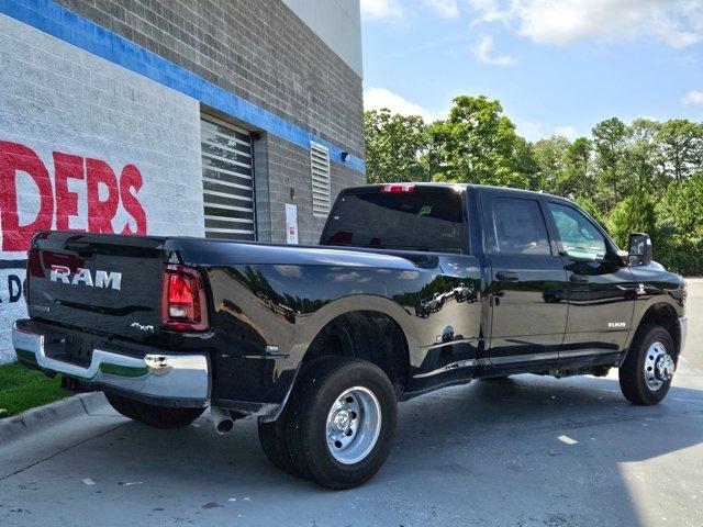new 2025 Ram 3500 car, priced at $76,395