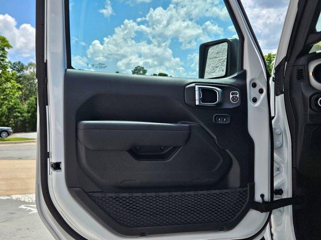 new 2025 Jeep Wrangler car, priced at $44,396