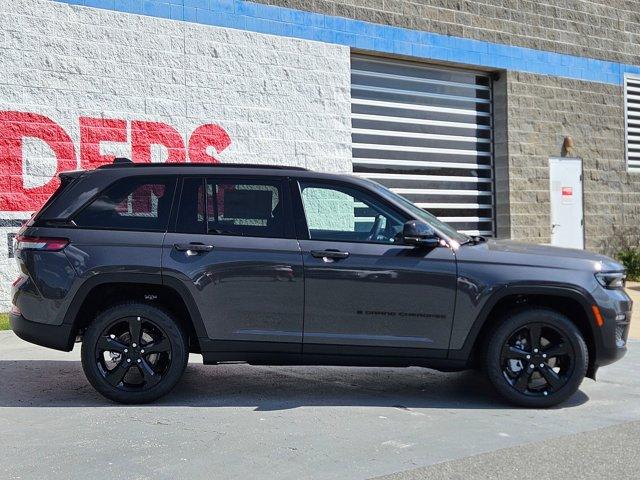 new 2024 Jeep Grand Cherokee car, priced at $41,819